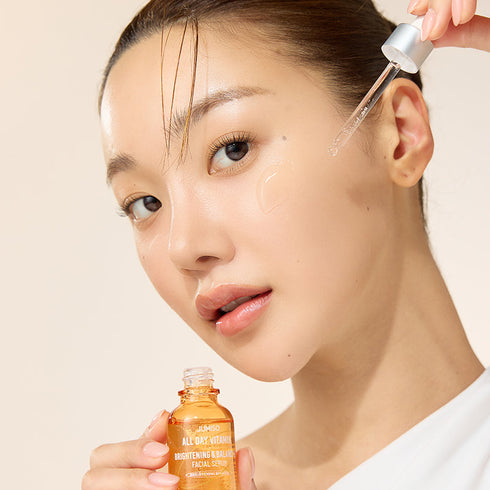 Jumiso All Day Vitamin Brightening & Balancing Facial Serum