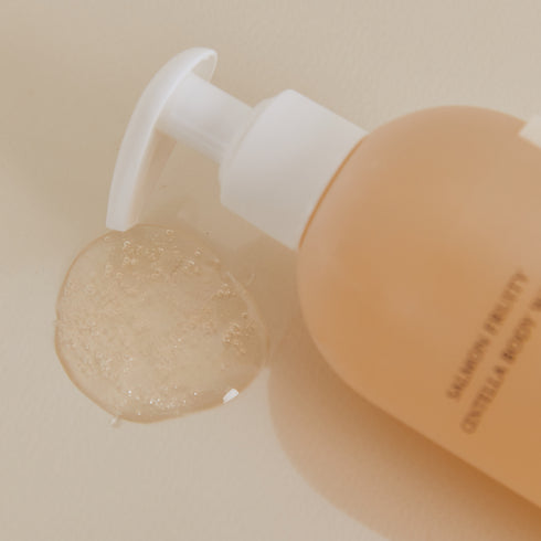 Heveblue Salmon Fruity Centella Body Wash (300ml)