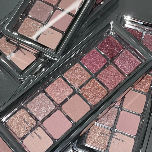 Glow anime eyeshadow palette #fullmoon (9.3g)