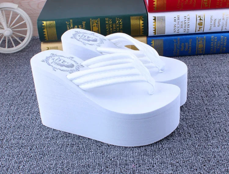 Bohemian Women's Thong Slippers 11cm Thick Heel Anti-Slip Summer Beach Sandals Fashionable Korean Style Flat Footwear