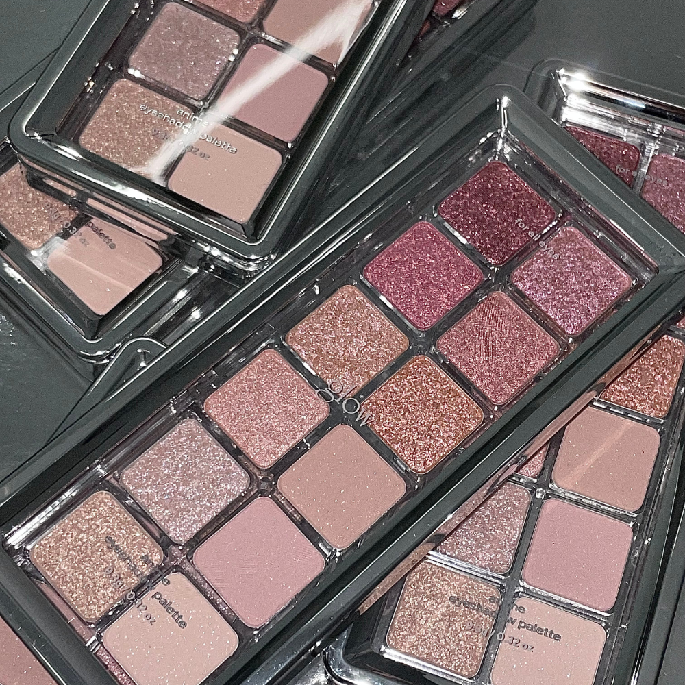 Glow anime eyeshadow palette #fullmoon (9.3g)