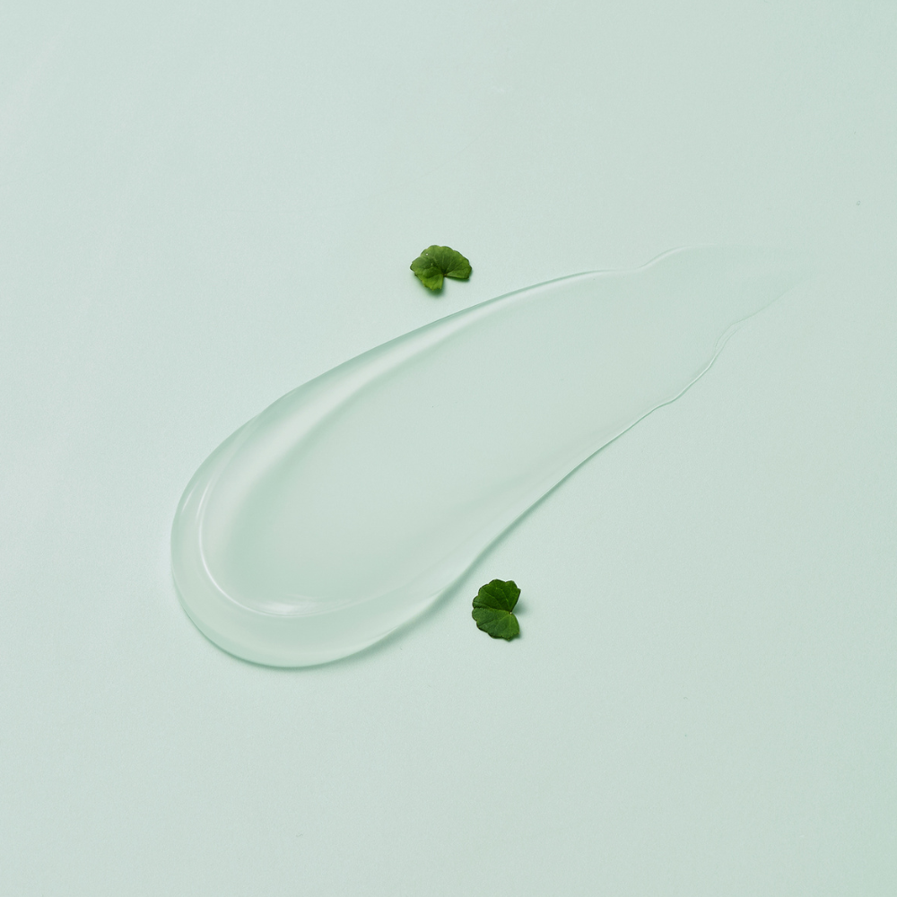Iunik Centella Calming Gel Cream (60ml)